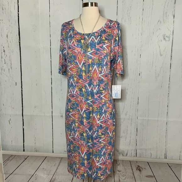 LuLa Roe Julia - Picture 8 of 15